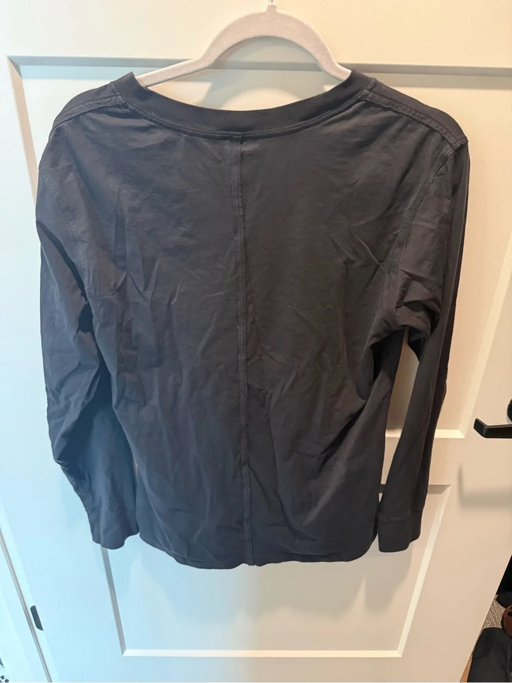 Lululemon Black Long Sleeve Crew Neck Athletic Workout Top Women’s S